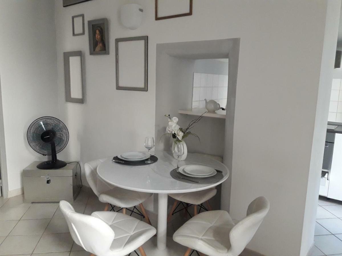 Le Barreme Apartamento Arles Exterior foto